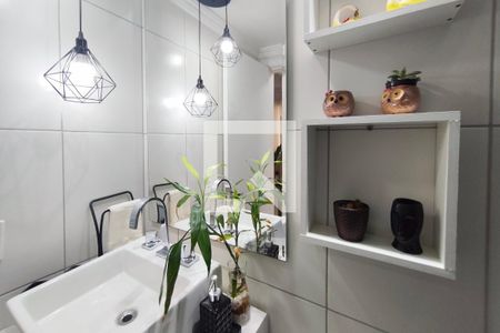 Banheiro Social de apartamento à venda com 2 quartos, 52m² em Jardim Nova Europa, Campinas