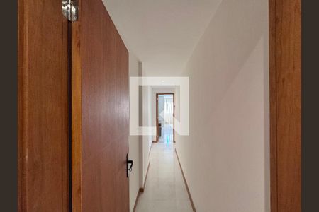 Corredor de apartamento para alugar com 3 quartos, 306m² em Recreio dos Bandeirantes, Rio de Janeiro