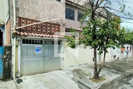 Fachada  de casa para alugar com 2 quartos, 80m² em Curicica, Rio de Janeiro