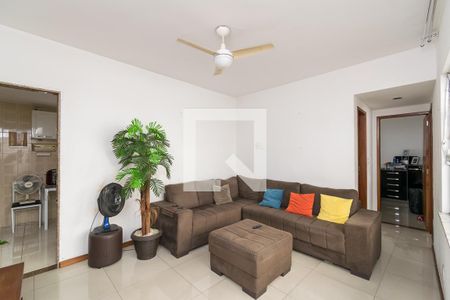Sala de apartamento à venda com 2 quartos, 72m² em Olaria, Rio de Janeiro