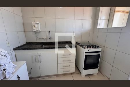Cozinha  de apartamento à venda com 2 quartos, 64m² em Vila Joaquim Inacio, Campinas