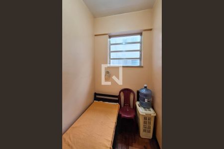 Quarto de Serviço de apartamento à venda com 3 quartos, 130m² em Fátima, Niterói