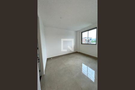 Suíte  de apartamento à venda com 2 quartos, 74m² em Taquara, Rio de Janeiro