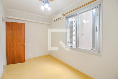 Quarto 1 de apartamento para alugar com 2 quartos, 65m² em São João, Porto Alegre