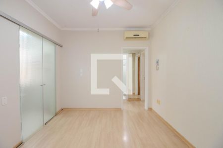 Sala de apartamento para alugar com 2 quartos, 65m² em São João, Porto Alegre
