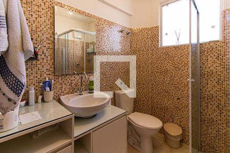 Banheiro de apartamento à venda com 2 quartos, 70m² em Vila Romana, São Paulo