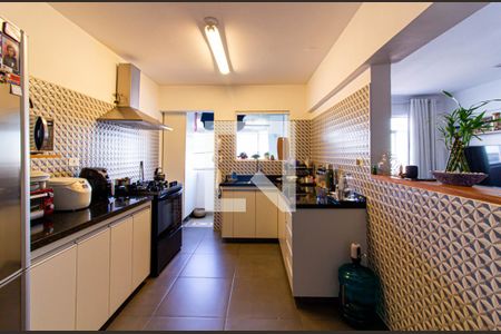 Cozinha de apartamento à venda com 2 quartos, 70m² em Vila Romana, São Paulo
