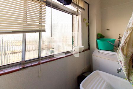Área de Serviço de apartamento à venda com 2 quartos, 70m² em Vila Romana, São Paulo