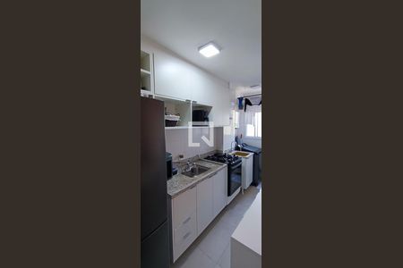Cozinha de apartamento para alugar com 2 quartos, 52m² em Paraíso do Morumbi, São Paulo