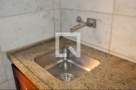 Cozinha de apartamento à venda com 1 quarto, 50m² em Santo Antônio, Porto Alegre