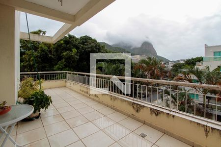 Varanda de apartamento à venda com 4 quartos, 274m² em Barra da Tijuca, Rio de Janeiro