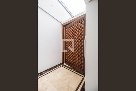 Sala de casa à venda com 5 quartos, 600m² em Alphaville, Santana de Parnaíba