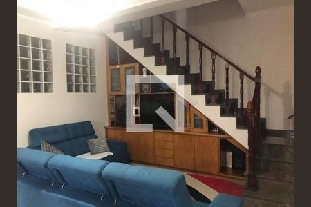 Casa à venda com 3 quartos, 260m² em Vila Pouso Alegre, Barueri