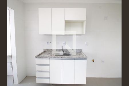 Sala/Cozinha de apartamento para alugar com 1 quarto, 42m² em Vila Medeiros, São Paulo