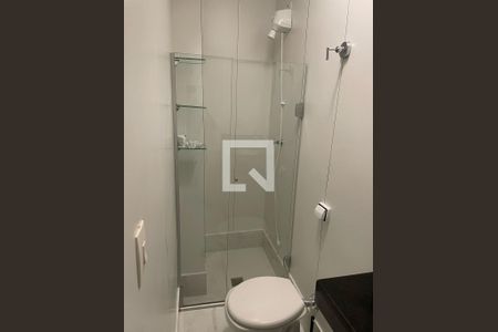 Banheiro de apartamento para alugar com 1 quarto, 40m² em Cruzeiro, Belo Horizonte