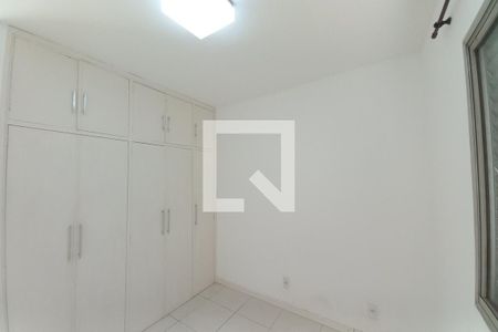 Quarto de apartamento à venda com 1 quarto, 63m² em Vila Nova, Campinas