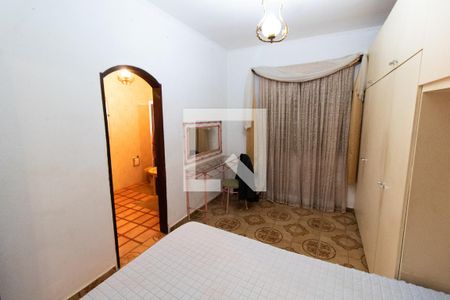 Suíte  de casa de condomínio à venda com 2 quartos, 348m² em Parque Xangrilá, Campinas