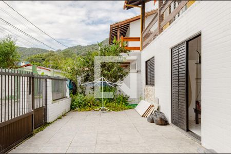 Área Externa de casa para alugar com 2 quartos, 50m² em Barra da Lagoa, Florianópolis