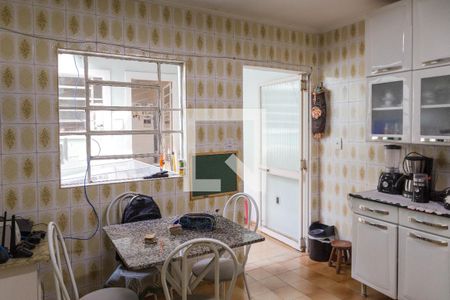 Cozinha de casa à venda com 4 quartos, 279m² em Vila Augusta, Guarulhos