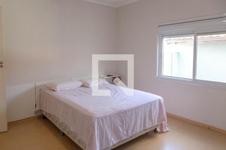 Suíte de casa à venda com 4 quartos, 279m² em Vila Augusta, Guarulhos