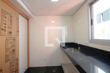 Cozinha de apartamento à venda com 2 quartos, 65m² em Cruzeiro , Belo Horizonte