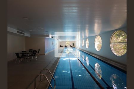 Piscina Coberta de apartamento à venda com 3 quartos, 180m² em Panamby, São Paulo