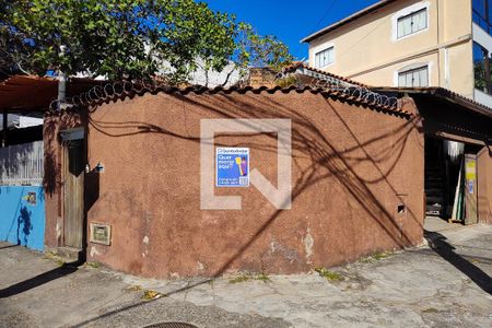 Fachada de casa à venda com 4 quartos, 100m² em São Francisco, Niterói