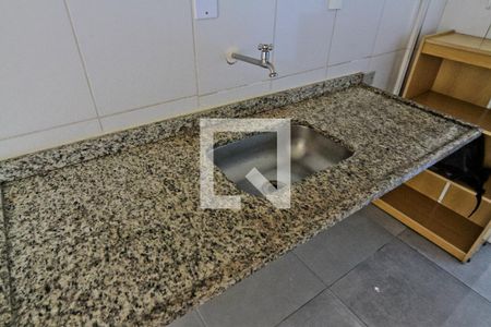 Cozinha de apartamento para alugar com 2 quartos, 55m² em Sítio Morro Grande, São Paulo