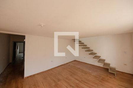 Sala de casa para alugar com 3 quartos, 130m² em Vila Olinda, São Paulo