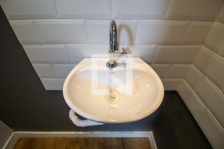 Banheiro da Suíte de casa de condomínio para alugar com 3 quartos, 110m² em Ipanema , Sorocaba