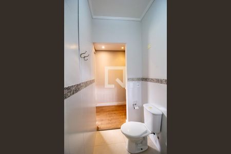 Banheiro da Suíte de casa de condomínio para alugar com 3 quartos, 110m² em Ipanema , Sorocaba