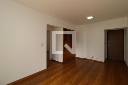 Sala de apartamento à venda com 2 quartos, 67m² em Pinheiros, São Paulo