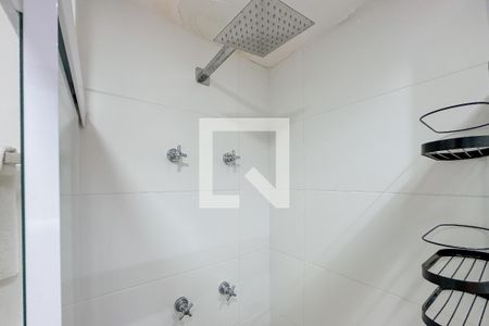 Banheiro de kitnet/studio para alugar com 1 quarto, 24m² em Vila Mariana, São Paulo