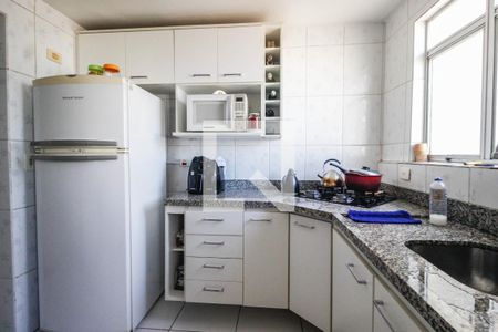 Cozinha de apartamento à venda com 2 quartos, 58m² em Vila Nova Cachoeirinha, São Paulo