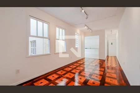 Sala de apartamento à venda com 2 quartos, 81m² em Centro Histórico, Porto Alegre