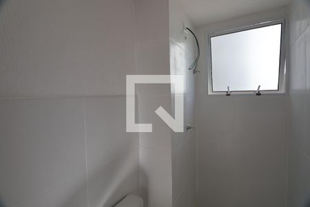 Banheiro de apartamento à venda com 2 quartos, 50m² em Mato Grande, Canoas