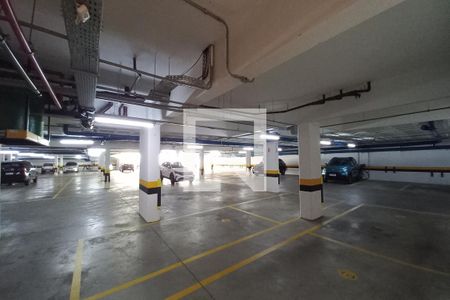 Garagem de apartamento para alugar com 2 quartos, 110m² em Cambuí, Campinas