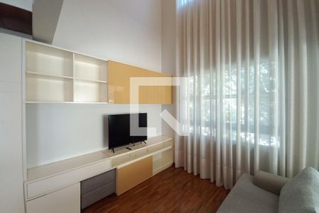 Sala de TV de apartamento para alugar com 2 quartos, 110m² em Cambuí, Campinas