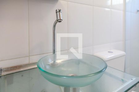 Banheiro de apartamento para alugar com 1 quarto, 42m² em Jardim Dourado, Guarulhos