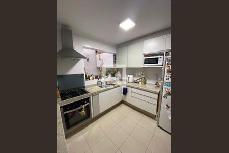 Casa à venda com 3 quartos, 133m² em Conjunto Residencial Santa Terezinha, São Paulo