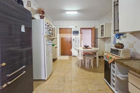 Cozinha de apartamento para alugar com 3 quartos, 139m² em Barra Funda, Guarujá