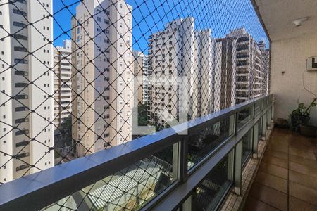 Varanda de apartamento para alugar com 3 quartos, 139m² em Barra Funda, Guarujá