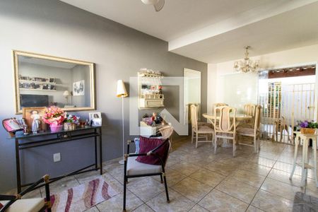 Sala de casa de condomínio à venda com 3 quartos, 90m² em Fazenda Santa Cândida, Campinas