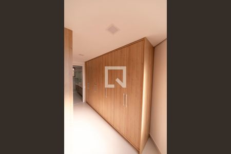 Suíte master de apartamento para alugar com 4 quartos, 206m² em Empresarial 18 do Forte, Barueri