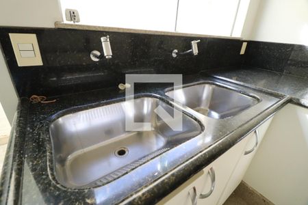 Área de Serviço de casa para alugar com 5 quartos, 404m² em Tibery, Uberlândia