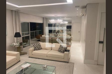 Apartamento à venda com 4 quartos, 228m² em Vila Yara, Osasco