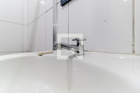 Banheiro de kitnet/studio para alugar com 1 quarto, 30m² em Vila Buarque, São Paulo