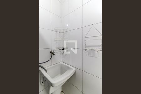 Banheiro de kitnet/studio para alugar com 1 quarto, 30m² em Vila Buarque, São Paulo