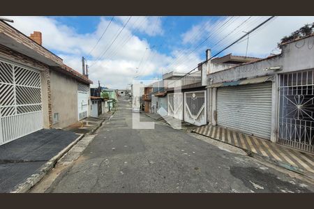 Vista Rua de casa para alugar com 2 quartos, 75m² em Jardim Nossa Senhora D’ajuda, Itaquaquecetuba