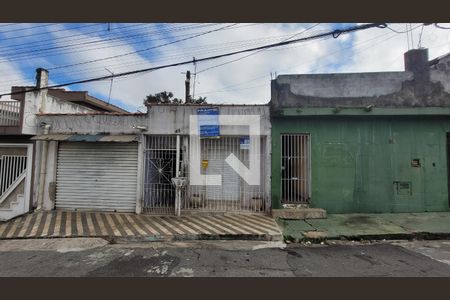 Fachada de casa para alugar com 2 quartos, 75m² em Jardim Nossa Senhora D’ajuda, Itaquaquecetuba